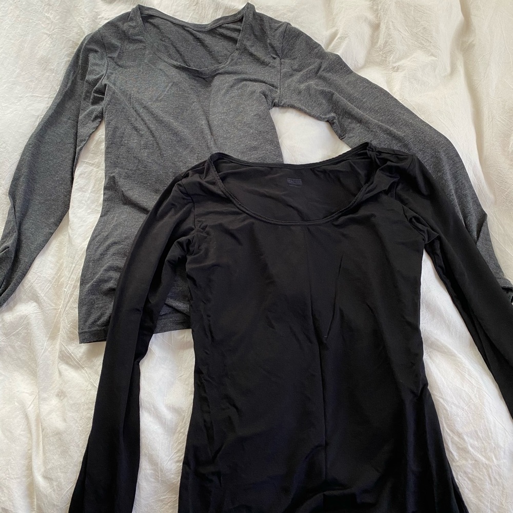 2 Uniqlo HeatTech long sleeve shirts
